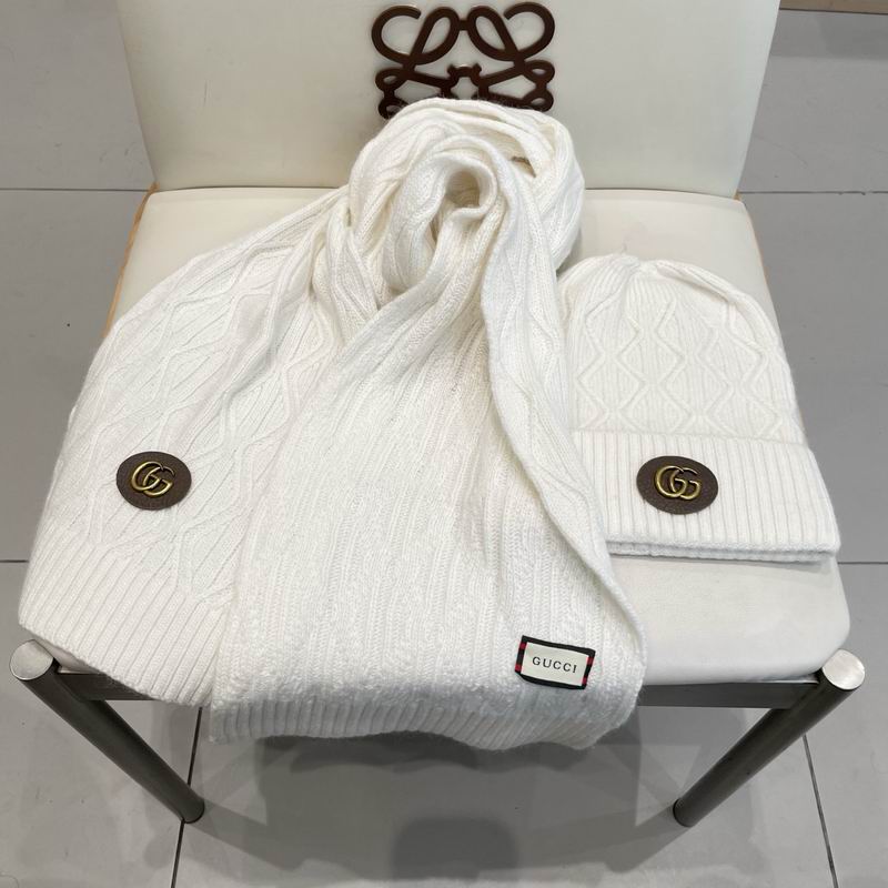 Gucci Scarf hat (576)