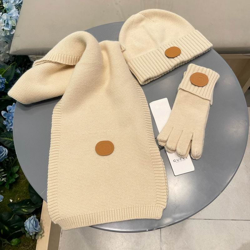 Gucci Scarf hat Gloves (414)