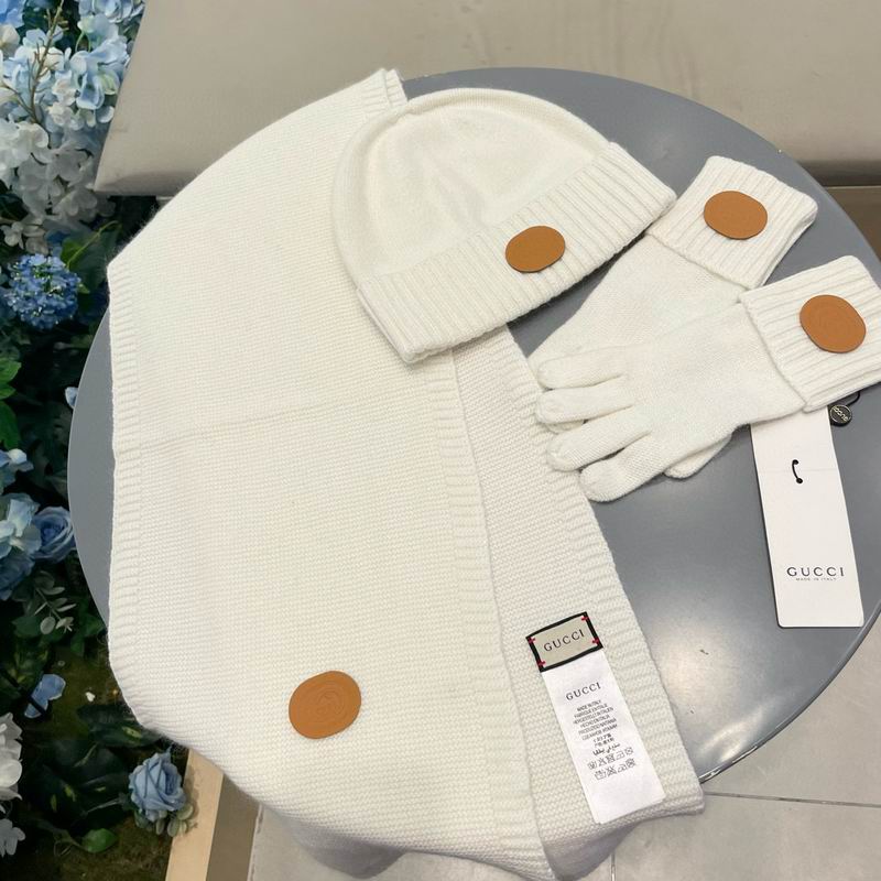 Gucci Scarf hat Gloves (435)