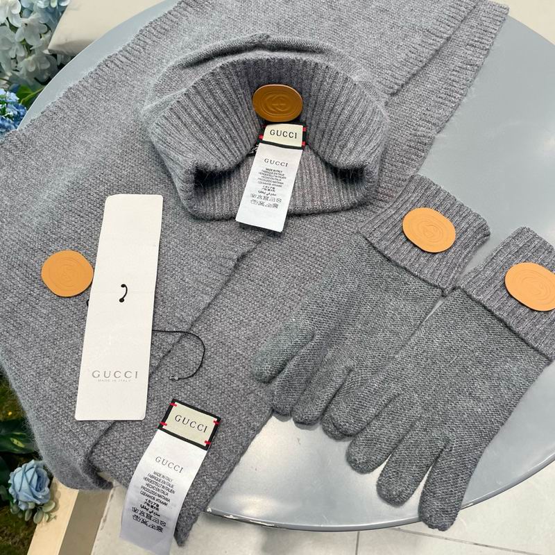 Gucci Scarf hat Gloves (443)