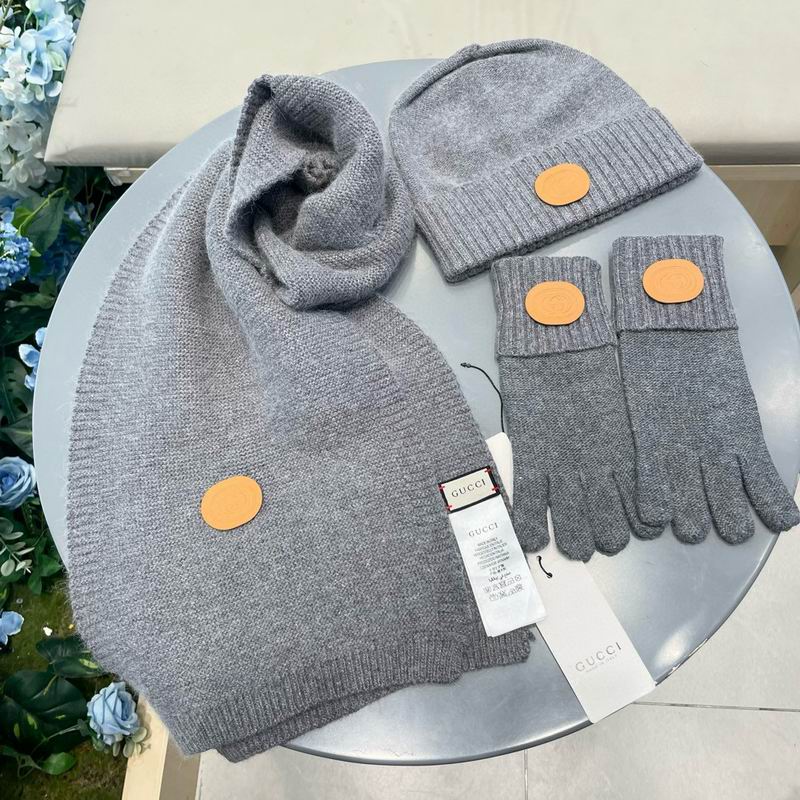 Gucci Scarf hat Gloves (444)