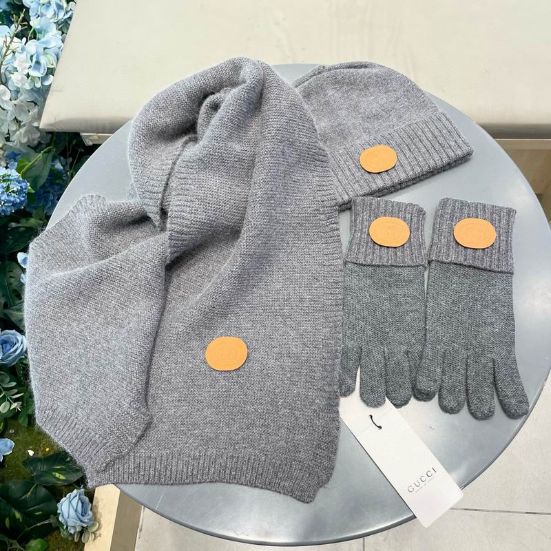 Gucci Scarf hat Gloves (446)