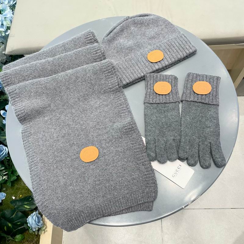 Gucci Scarf hat Gloves (449)