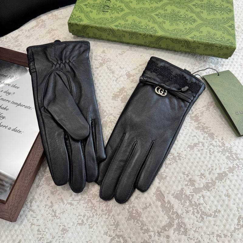 Gucci gloves M L 35 (4)