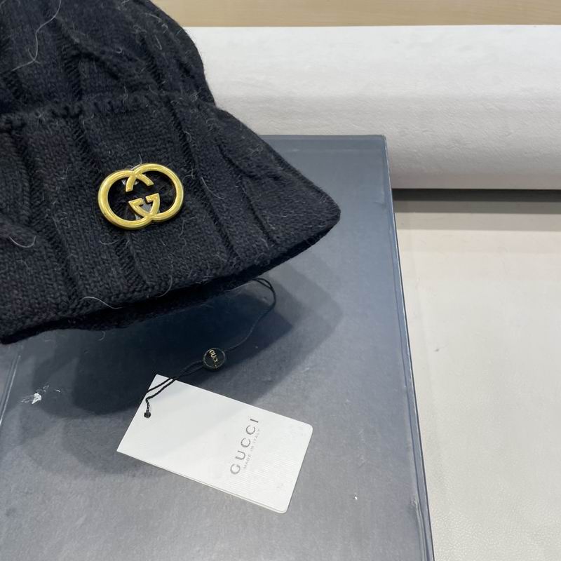 Gucci hat (1200)