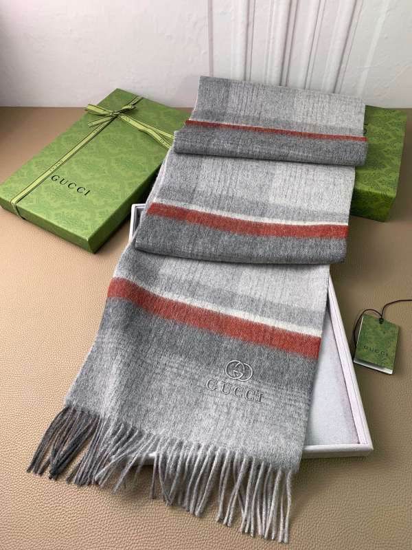 Gucci scarf hm (114)