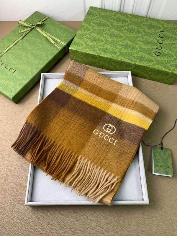 Gucci scarf hm (116)