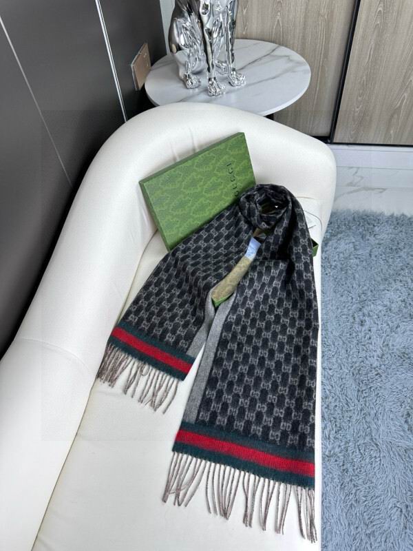 Gucci scarf hm (97)
