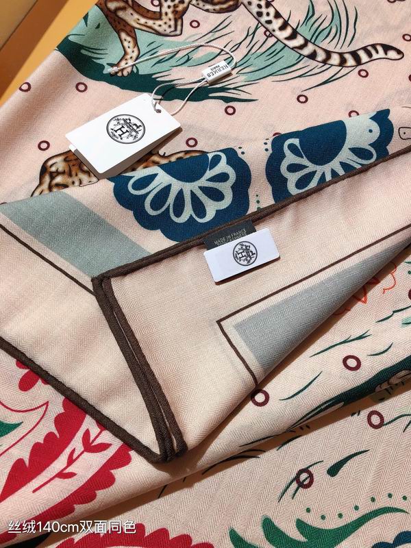 Hermes Scarf 140X140cm 70%羊绒 30%真丝 E07 (4)
