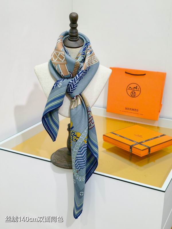 Hermes Scarf 140X140cm 70%羊绒 30%真丝 E11 (10)