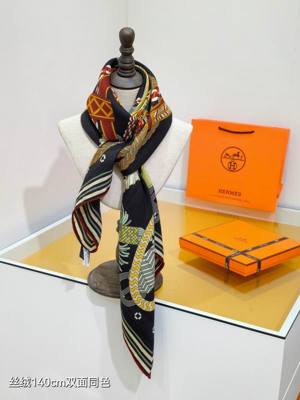 Hermes Scarf 140X140cm 70%羊绒 30%真丝 E11 (18)