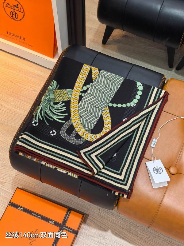Hermes Scarf 140X140cm 70%羊绒 30%真丝 E11 (23)