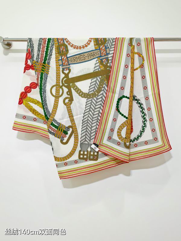 Hermes Scarf 140X140cm 70%羊绒 30%真丝 E11 (27)