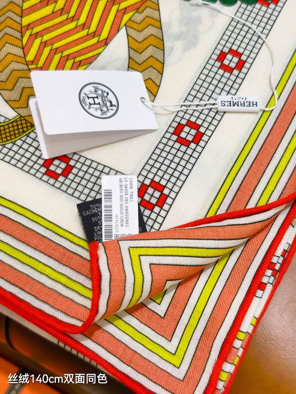 Hermes Scarf 140X140cm 70%羊绒 30%真丝 E11 (28)