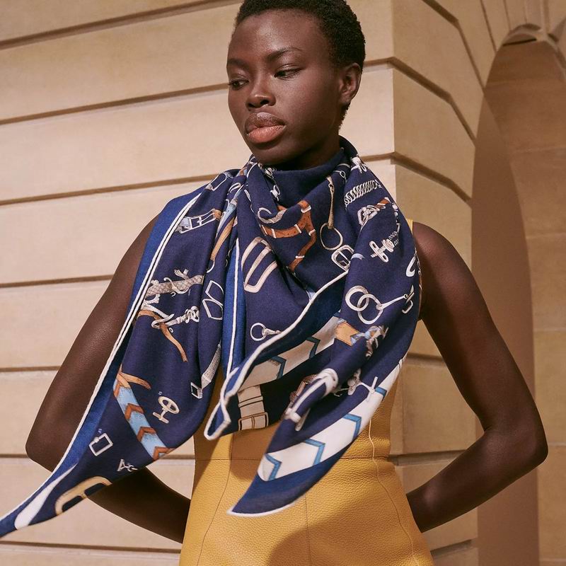 Hermes Scarf 140X140cm 70%羊绒 30%真丝 E30 (26)