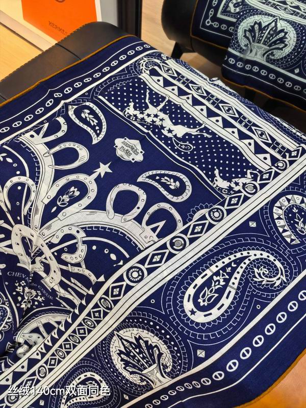 Hermes Scarf 140X140cm 70%羊绒30%真丝 E01 (15)