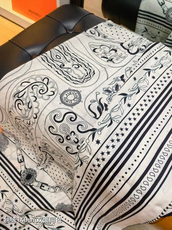 Hermes Scarf 140X140cm 70%羊绒30%真丝 E01 (16)