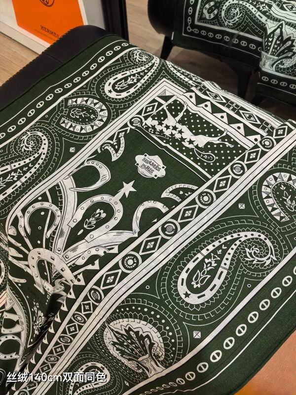 Hermes Scarf 140X140cm 70%羊绒30%真丝 E01 (25)