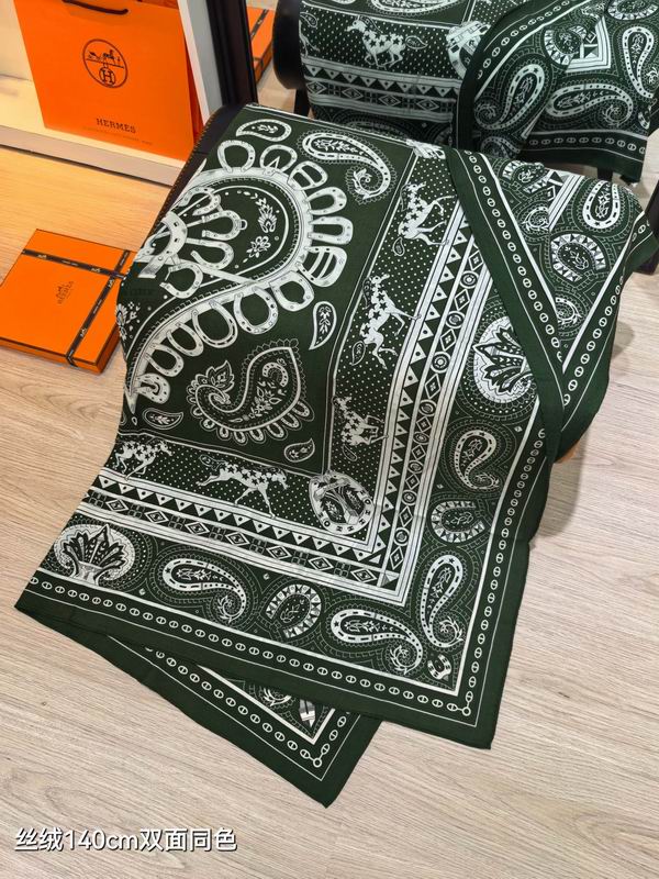 Hermes Scarf 140X140cm 70%羊绒30%真丝 E01 (26)