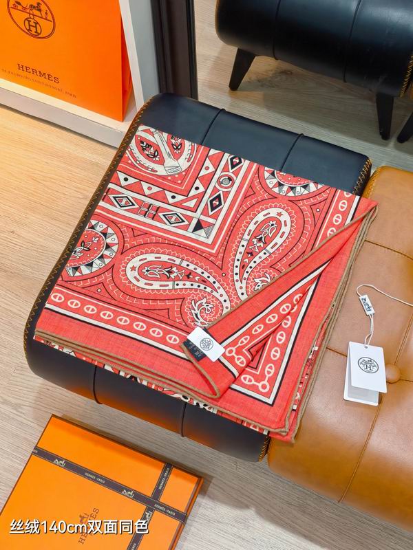 Hermes Scarf 140X140cm 70%羊绒30%真丝 E01 (37)