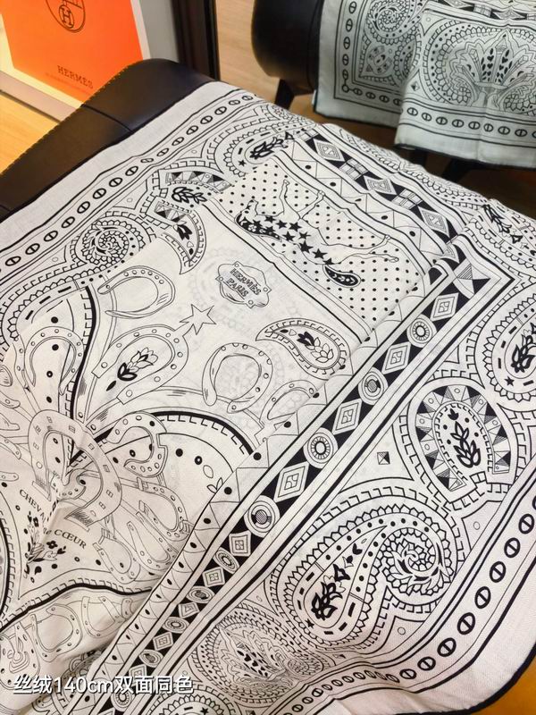 Hermes Scarf 140X140cm 70%羊绒30%真丝 E01 (5)