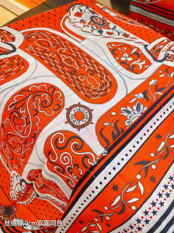 Hermes Scarf 140X140cm 70%羊绒30%真丝 E01 (6)