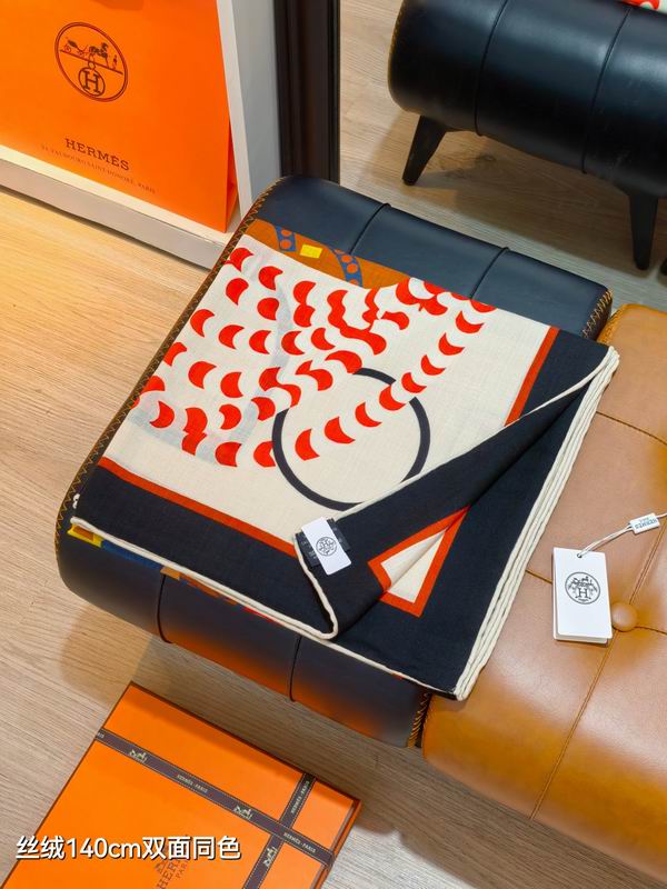 Hermes Scarf 140X140cm 70%羊绒30%真丝 E29 (24)