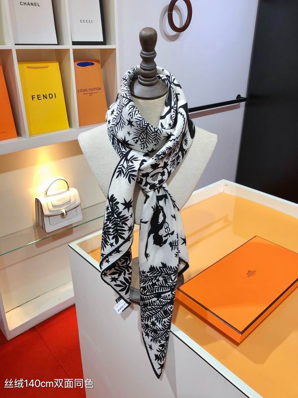 Hermes Scarf 140X140cm 70%羊绒30%真丝 E42 (17)