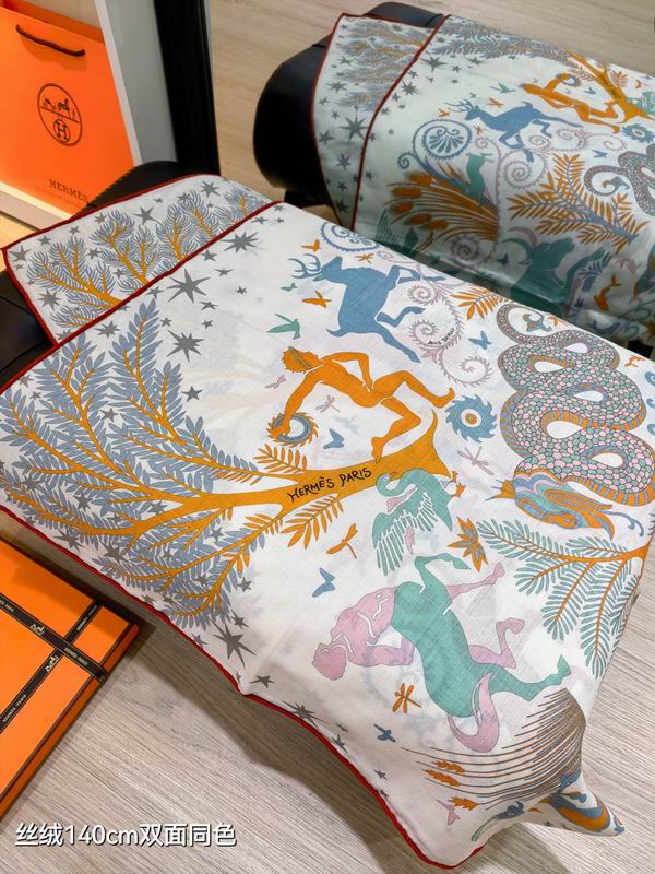 Hermes Scarf 140X140cm 70%羊绒30%真丝 E42 (43)