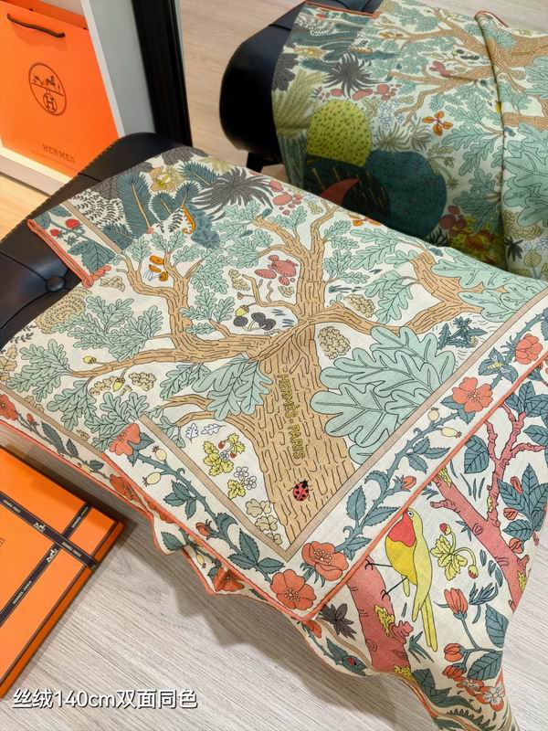 Hermes Scarf 140X140cm 70%羊绒30%真丝 E50 (12)
