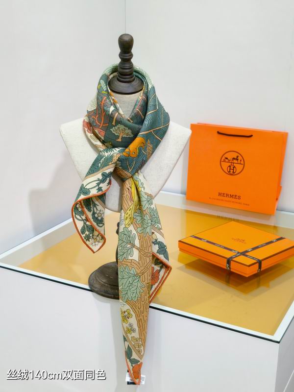 Hermes Scarf 140X140cm 70%羊绒30%真丝 E50 (15)