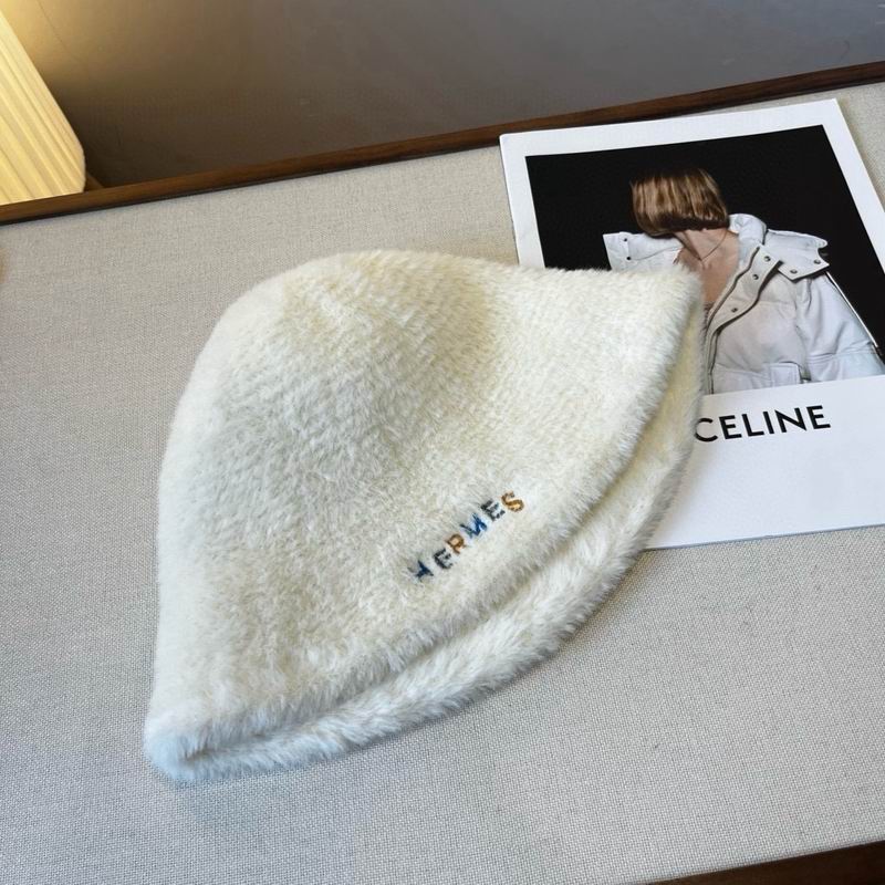 Hermes hat (549)