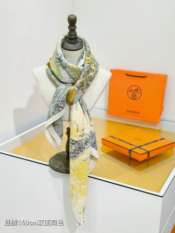 Hermes scarf 140X140cm 70%羊绒 30%真丝 E01 (2)