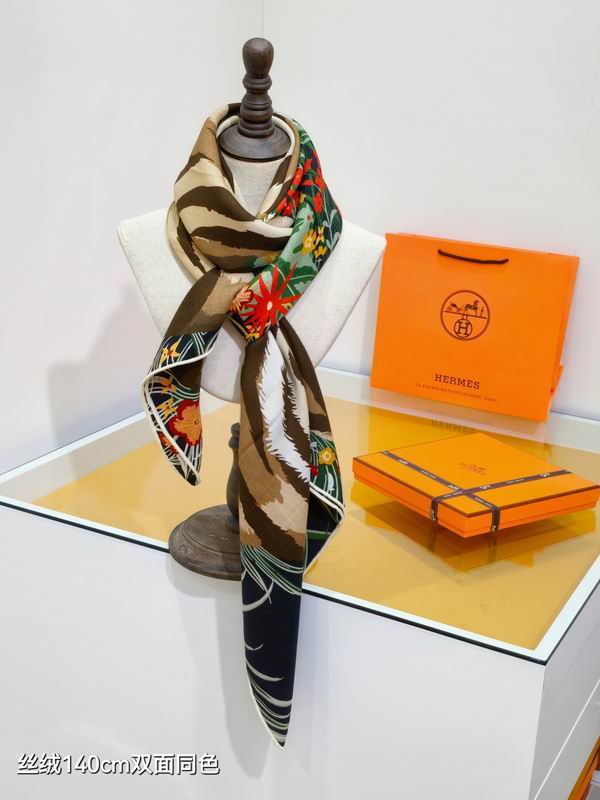 Hermes scarf 140X140cm 70%羊绒 30%真丝 E02 (10)