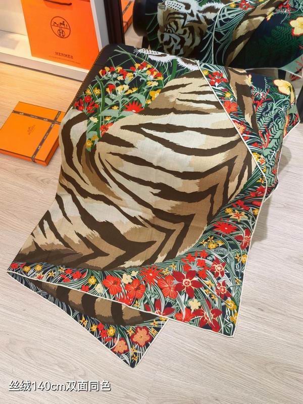 Hermes scarf 140X140cm 70%羊绒 30%真丝 E02 (14)