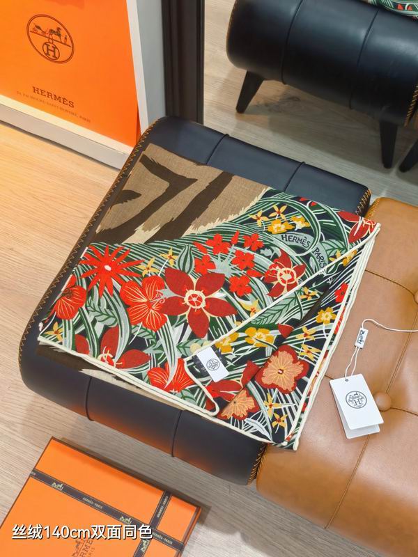 Hermes scarf 140X140cm 70%羊绒 30%真丝 E02 (15)