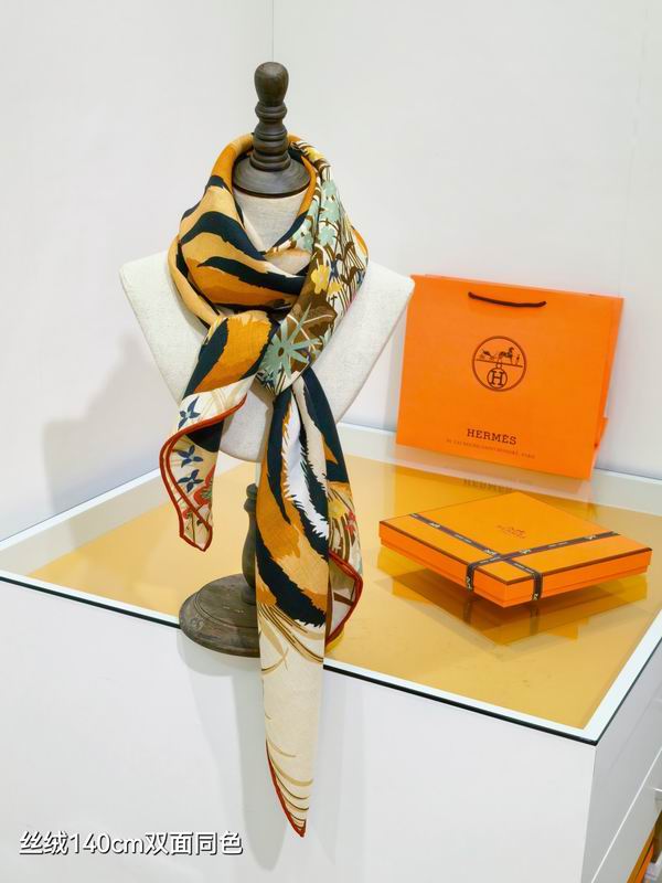 Hermes scarf 140X140cm 70%羊绒 30%真丝 E02 (18)