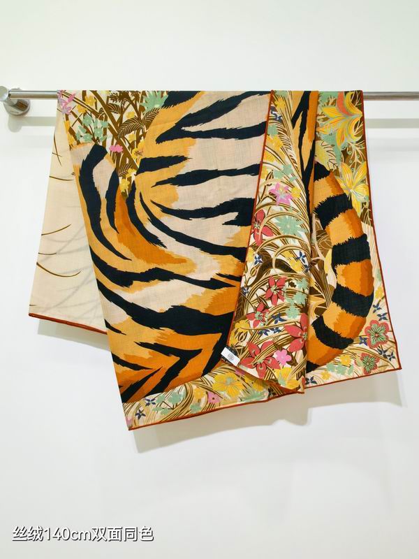 Hermes scarf 140X140cm 70%羊绒 30%真丝 E02 (19)