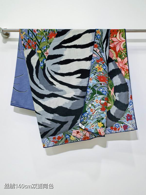 Hermes scarf 140X140cm 70%羊绒 30%真丝 E02 (27)