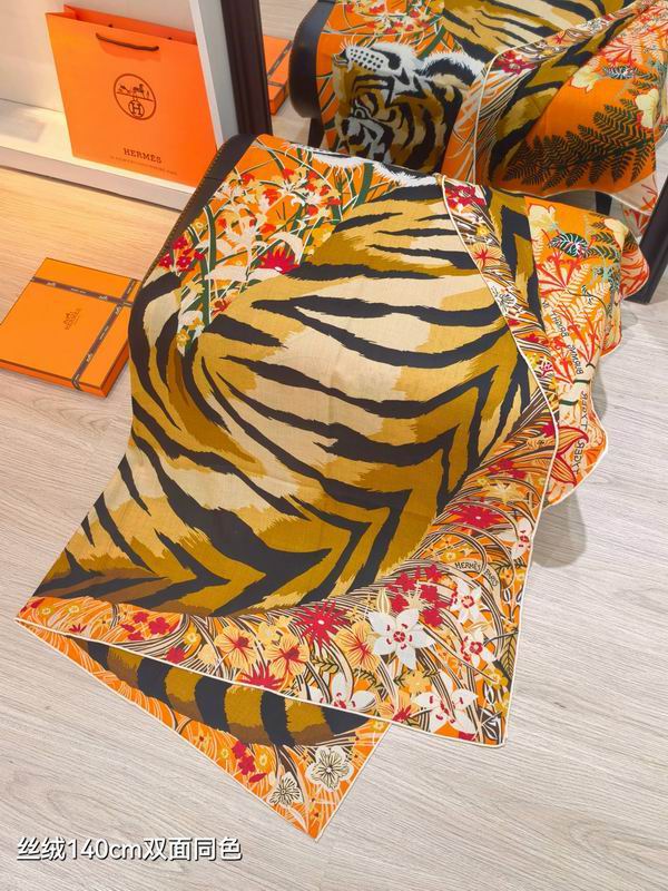 Hermes scarf 140X140cm 70%羊绒 30%真丝 E02 (6)