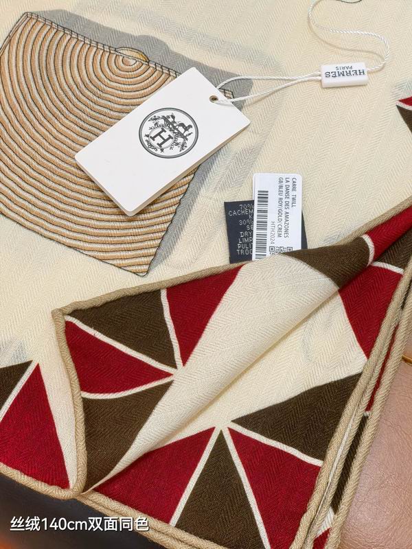 Hermes scarf 140X140cm 70%羊绒 30%真丝 E07 (4)