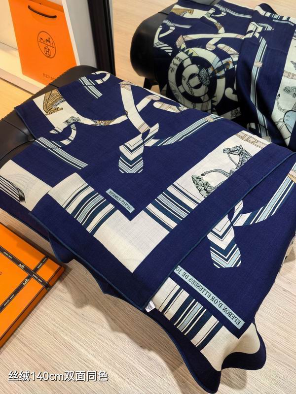 Hermes scarf 140X140cm 70%羊绒 30%真丝 E08 (15)