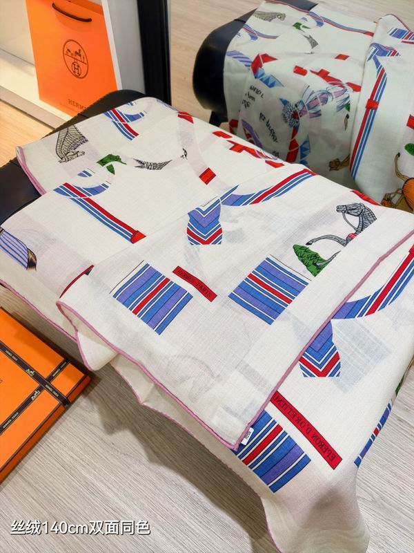 Hermes scarf 140X140cm 70%羊绒 30%真丝 E08 (5)