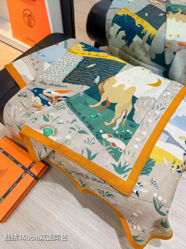 Hermes scarf 140X140cm 70%羊绒30%真丝 E15 (12)