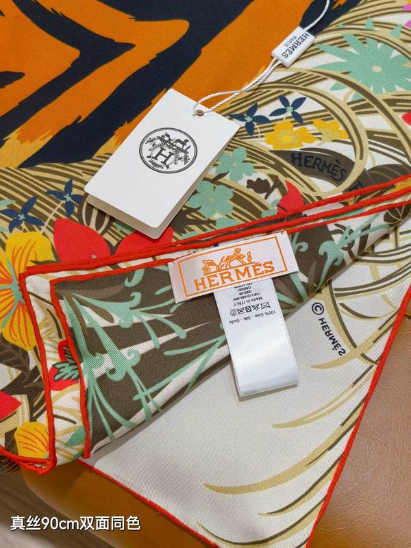 Hermes silk Scarf 90X90cm E27 (39)