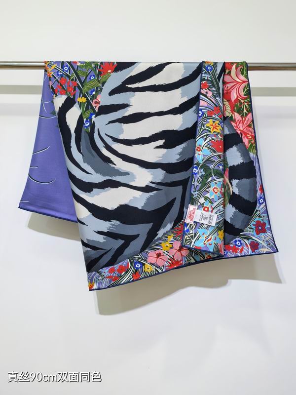 Hermes silk Scarf 90X90cm E27 (6)