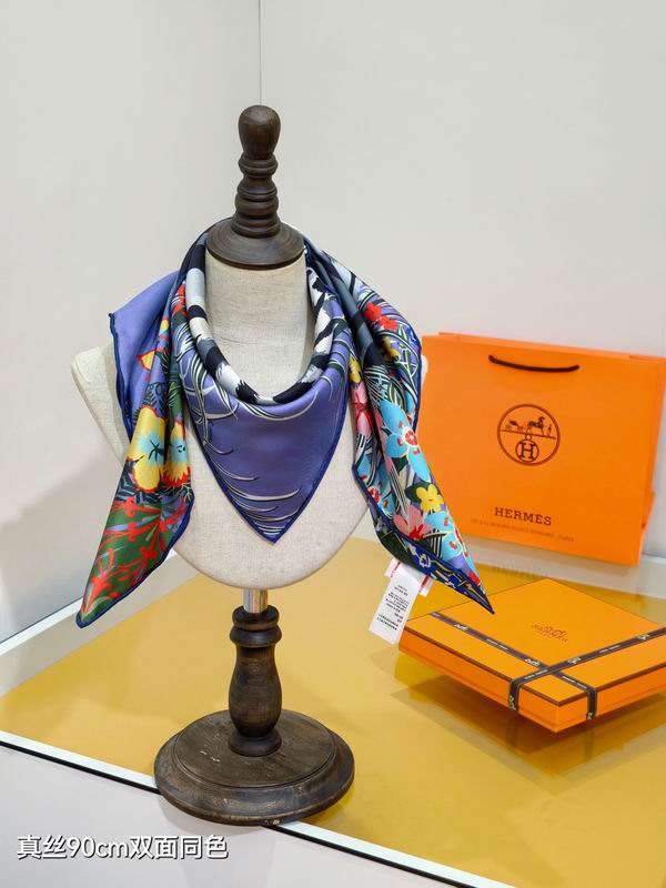 Hermes silk Scarf 90X90cm E27 (7)