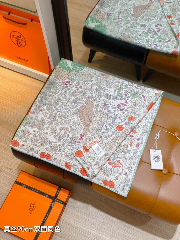 Hermes silk Scarf 90X90cm E31 (34)