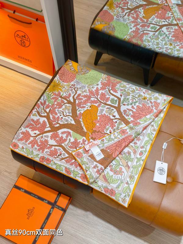 Hermes silk Scarf 90X90cm E31 (4)