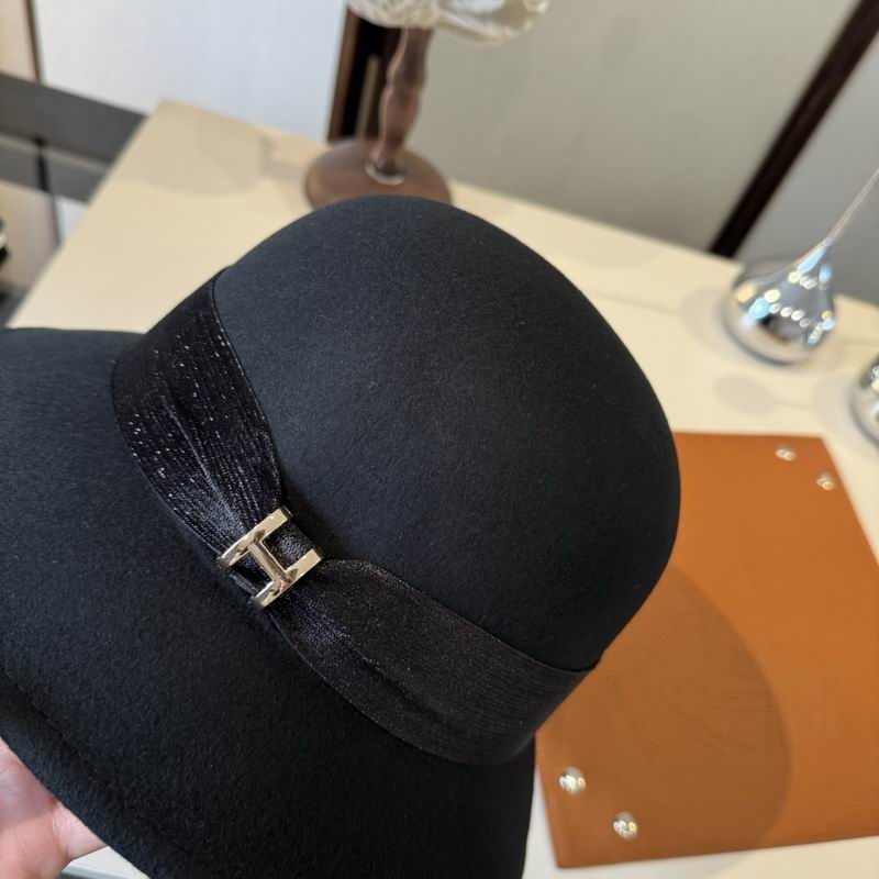 Hermes top hat (515)